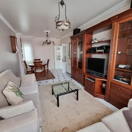 Piso De 3 A 3 Minutos De La Playa. Apartment *